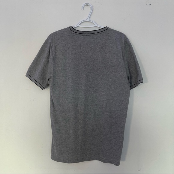 (M) Old Navy T-Shirt Go-Dry Grey & Black lined - Picture 3 of 4